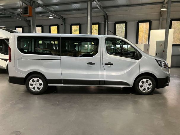 Renault Trafic Grand 150 110 kW image number 4