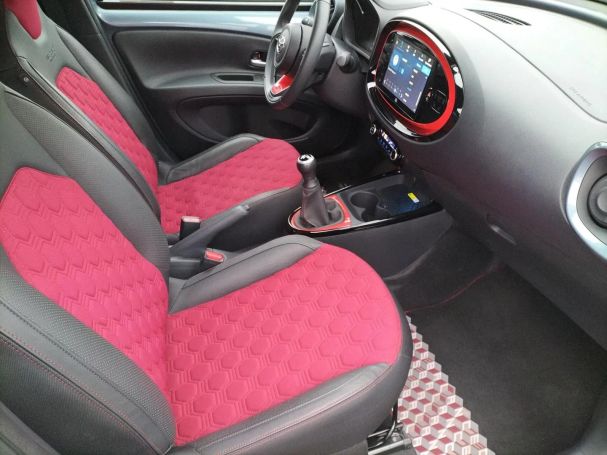 Toyota Aygo X 53 kW image number 14