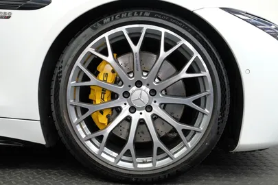 Car image 27