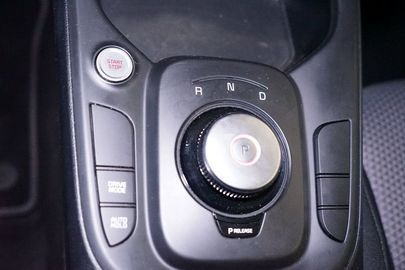 Car image 30