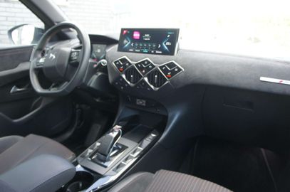 Car image 24