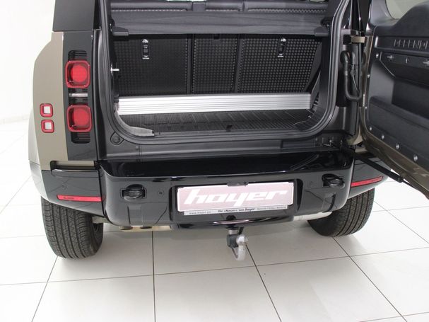 Land Rover Defender 90 D300 X-Dynamic SE 221 kW image number 13