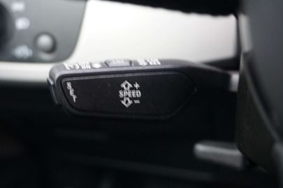 Car image 35