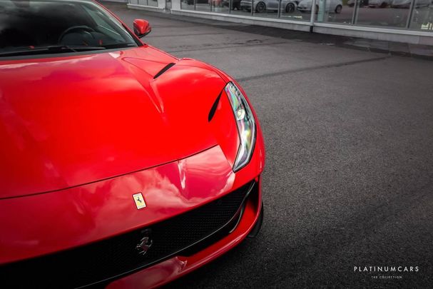 Ferrari 812 Superfast 588 kW image number 22