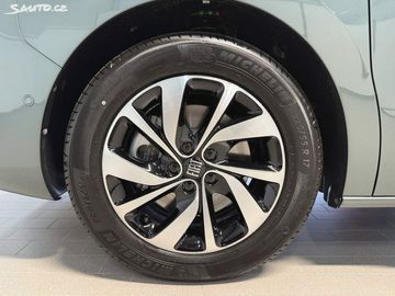 Car image 23
