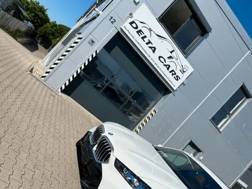 Car image 32