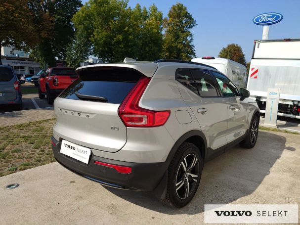 Volvo XC40 120 kW image number 8