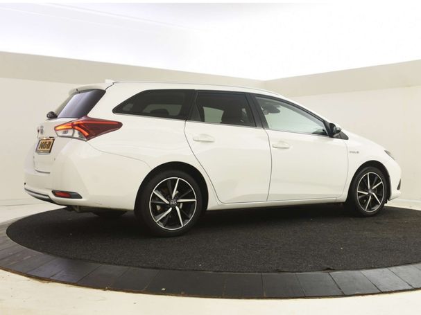 Toyota Auris Touring Sports 1.8 Hybrid 100 kW image number 4