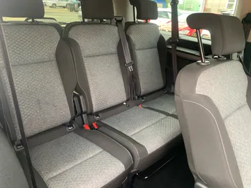 Car image 28