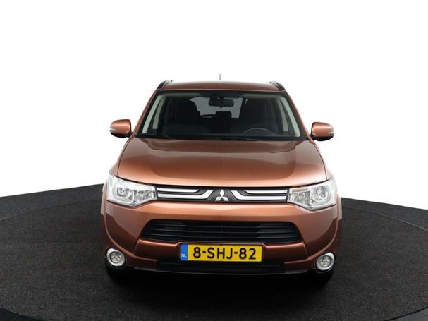 Mitsubishi Outlander 2.0 110 kW image number 6