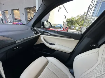 Car image 39