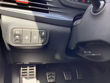 Car image 23