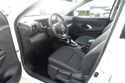 Car image 8