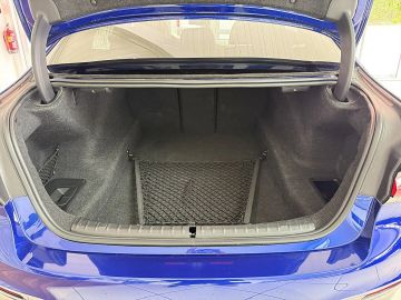 Car image 34