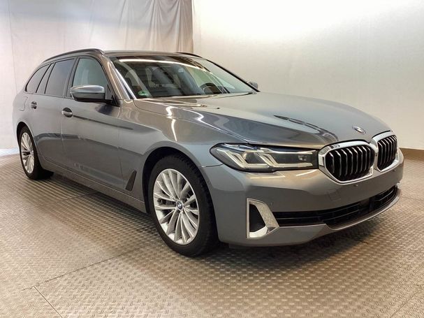 BMW 540d Touring Luxury xDrive 250 kW image number 20