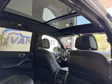 Car image 45