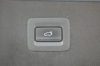 Car image 36