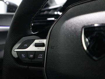 Car image 32