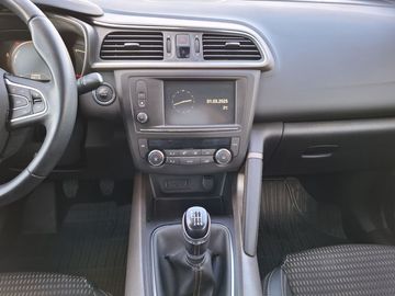 Car image 22