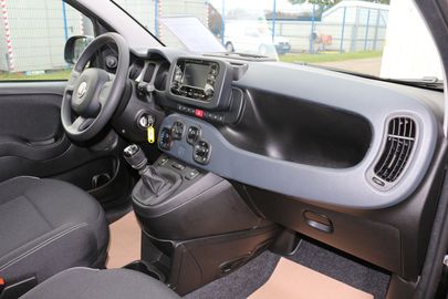 Car image 13