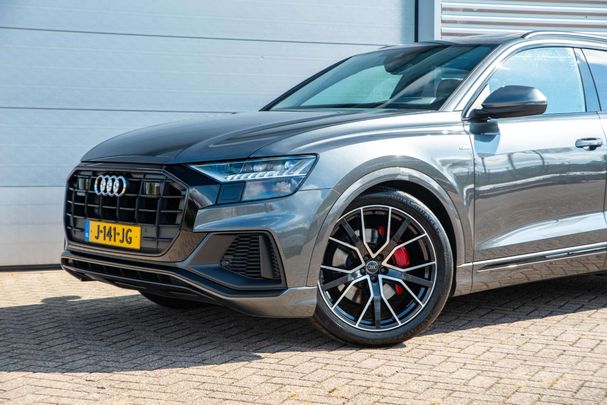 Audi Q8 55 TFSI quattro 280 kW image number 34