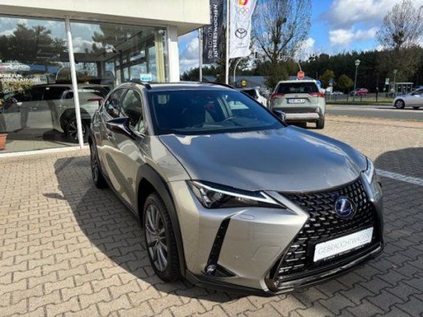 Lexus UX 250h 135 kW image number 4