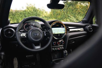 Car image 31