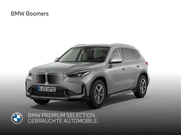 BMW iX1 xDrive30 xLine 225 kW image number 1