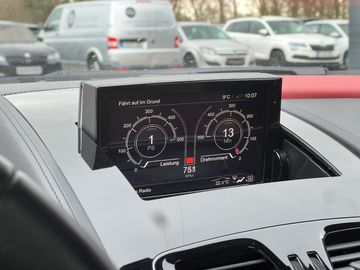Car image 37
