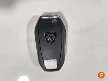 Car image 26
