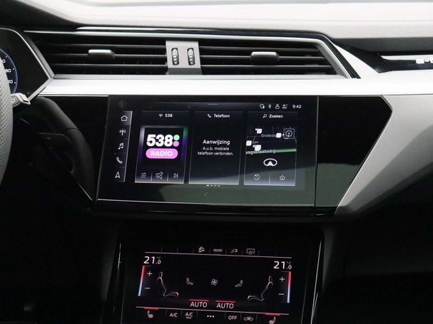 Audi Q8 55 quattro e-tron 300 kW image number 9