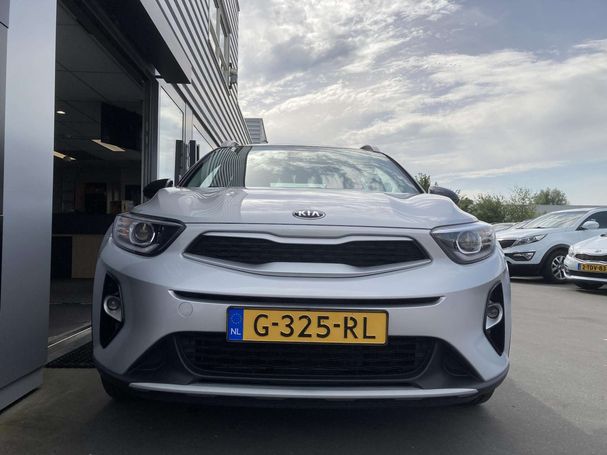 Kia Stonic 1.0 T-GDi 74 kW image number 2