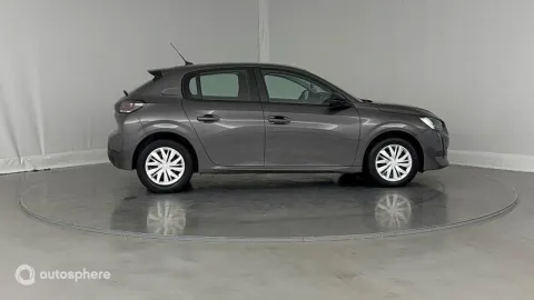 Car image 3