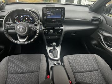 Car image 8