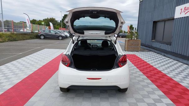 Peugeot 208 100 Active 74 kW image number 15