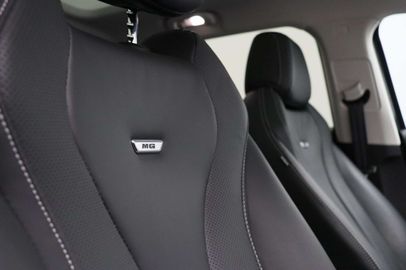 Car image 33