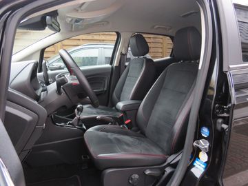 Car image 14