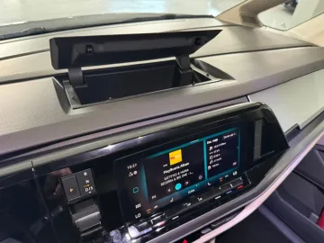 Car image 41