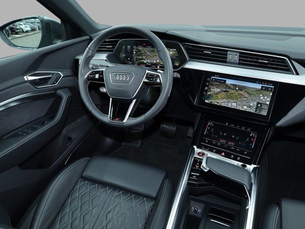 Audi e-tron quattro 370 kW image number 14