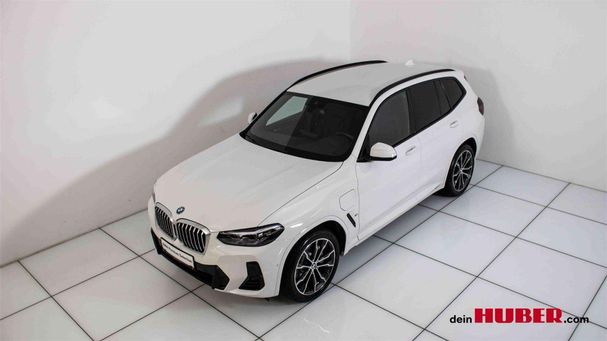 BMW X3 xDrive30e 215 kW image number 1