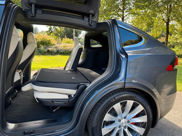 Tesla Model X Performance AWD 585 kW image number 14