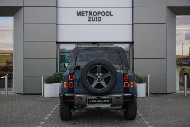 Land Rover Defender 90 D200 X-Dynamic SE 147 kW image number 6