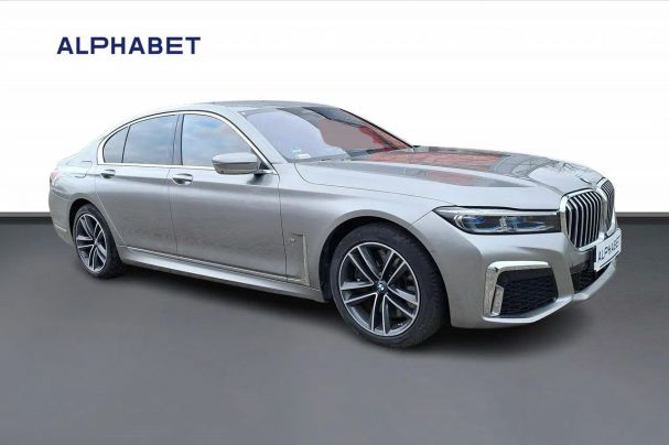 BMW 740 xDrive 250 kW image number 9