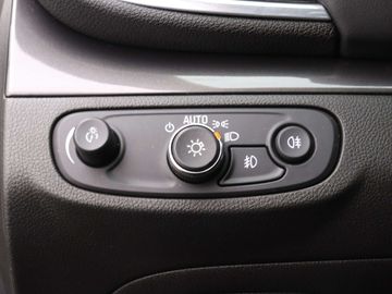 Car image 33