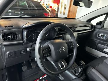 Car image 26