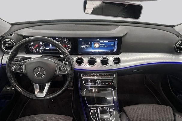 Mercedes-Benz E 220 d 4Matic T All-Terrain 143 kW image number 8