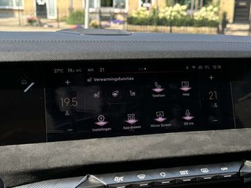 Car image 37