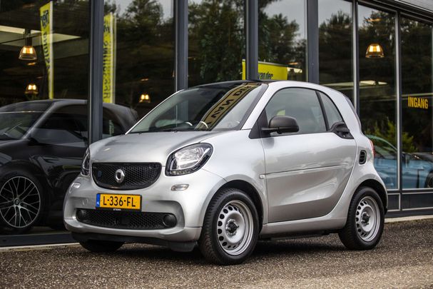 Smart ForTwo EQ 60 kW image number 11