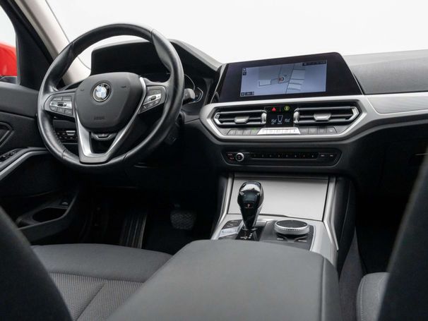 BMW 330d Touring xDrive 195 kW image number 43