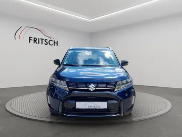 Car image 3